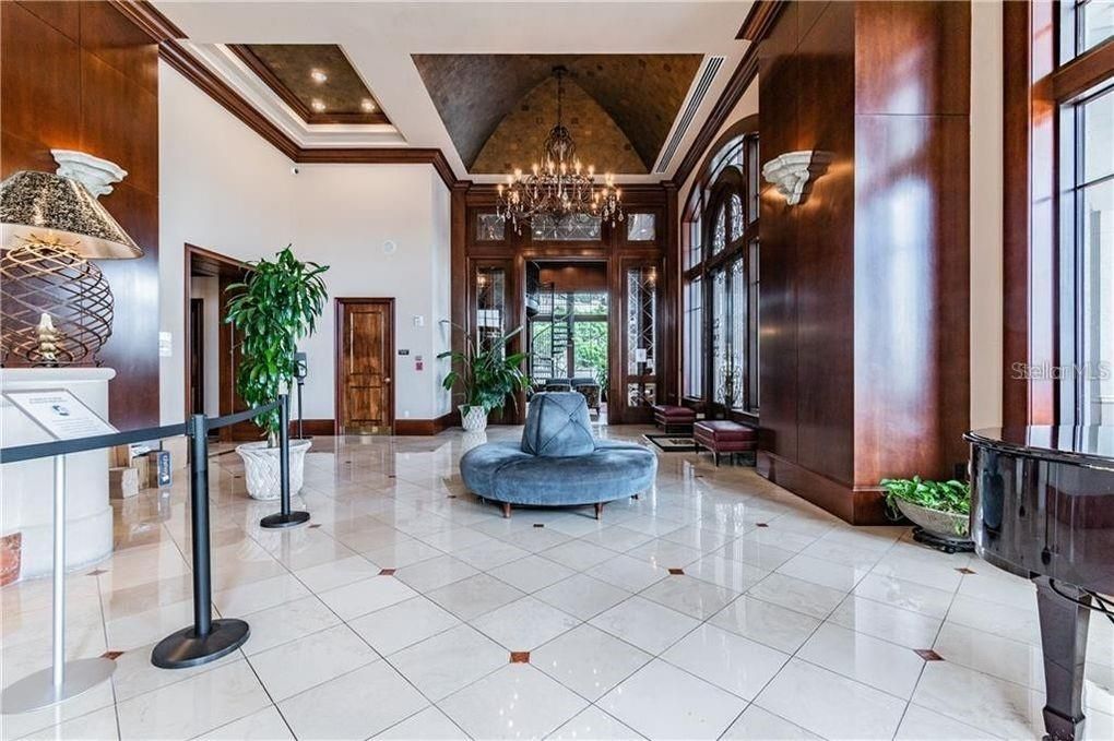 出租: $2,900 (1 贝兹, 1 浴室, 853 平方英尺)