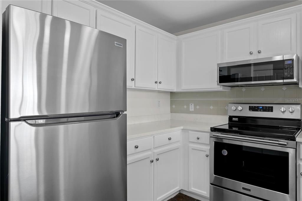 出租: $2,900 (1 贝兹, 1 浴室, 853 平方英尺)