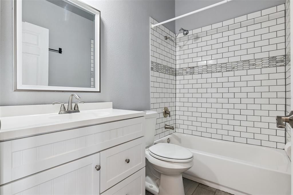 На продажу: $465,000 (4 спален, 2 ванн, 1914 Квадратных фут)