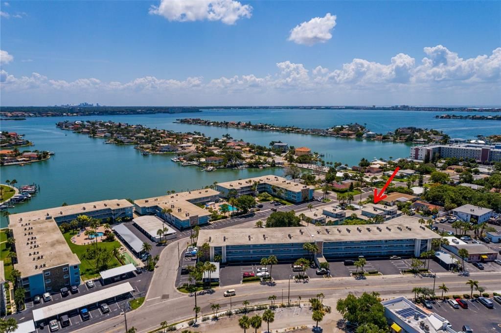 待售: $349,900 (2 贝兹, 2 浴室, 1040 平方英尺)