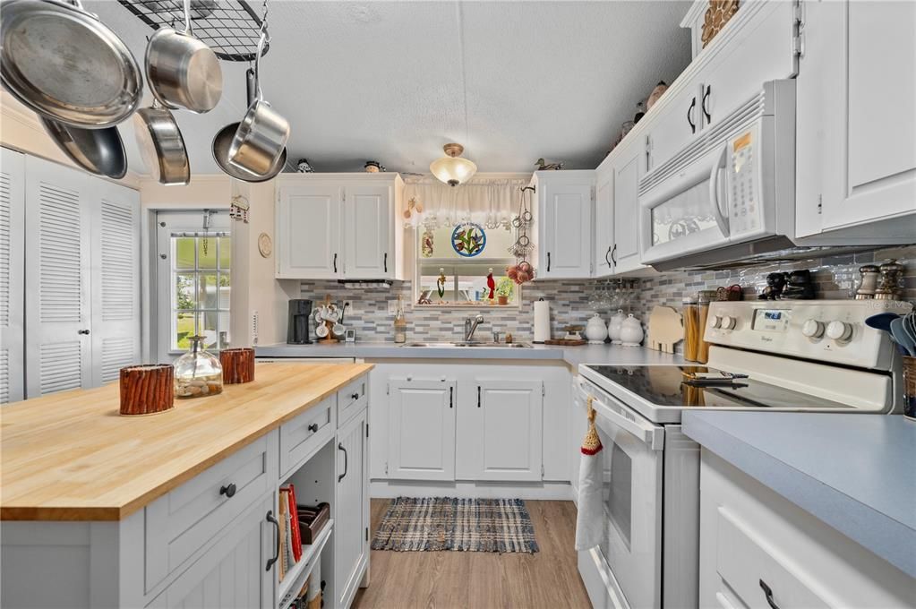 待售: $189,000 (2 贝兹, 2 浴室, 1188 平方英尺)