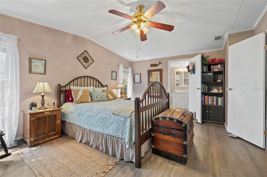 待售: $189,000 (2 贝兹, 2 浴室, 1188 平方英尺)