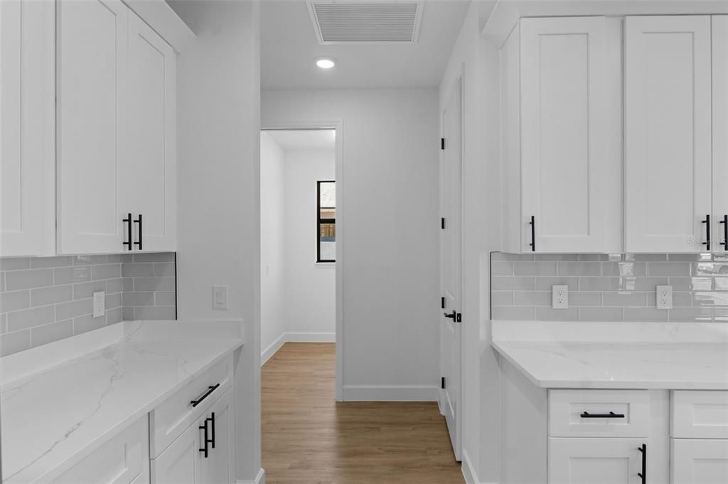 待售: $435,000 (3 贝兹, 2 浴室, 1933 平方英尺)