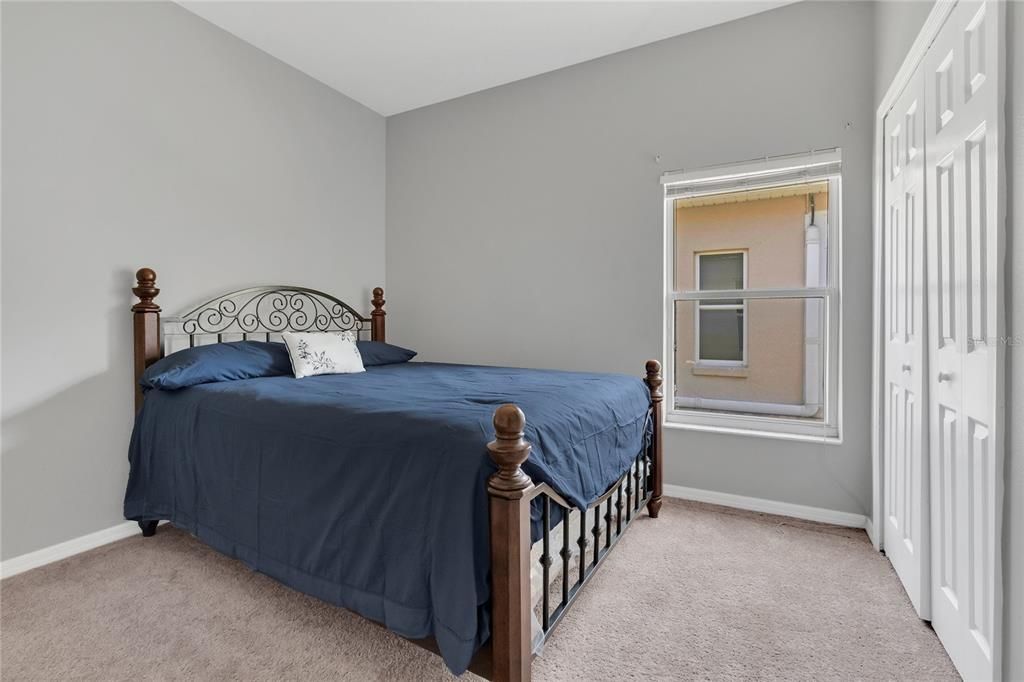 En Venta: $359,999 (3 camas, 2 baños, 1949 Pies cuadrados)