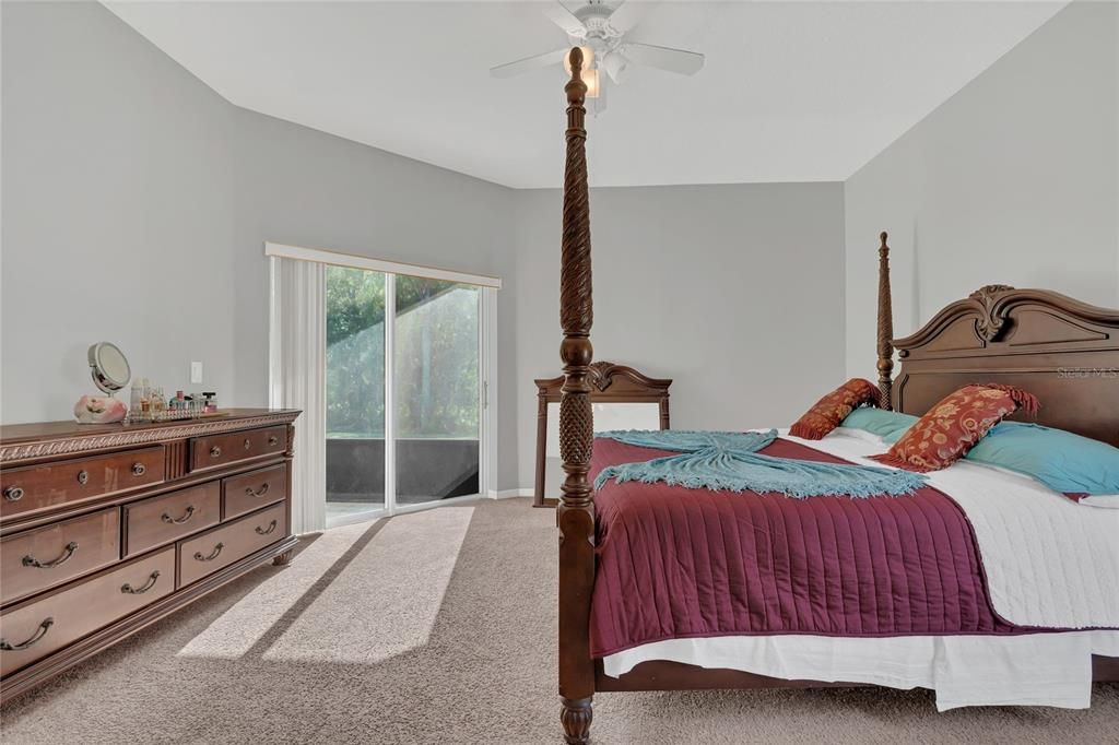 En Venta: $359,999 (3 camas, 2 baños, 1949 Pies cuadrados)