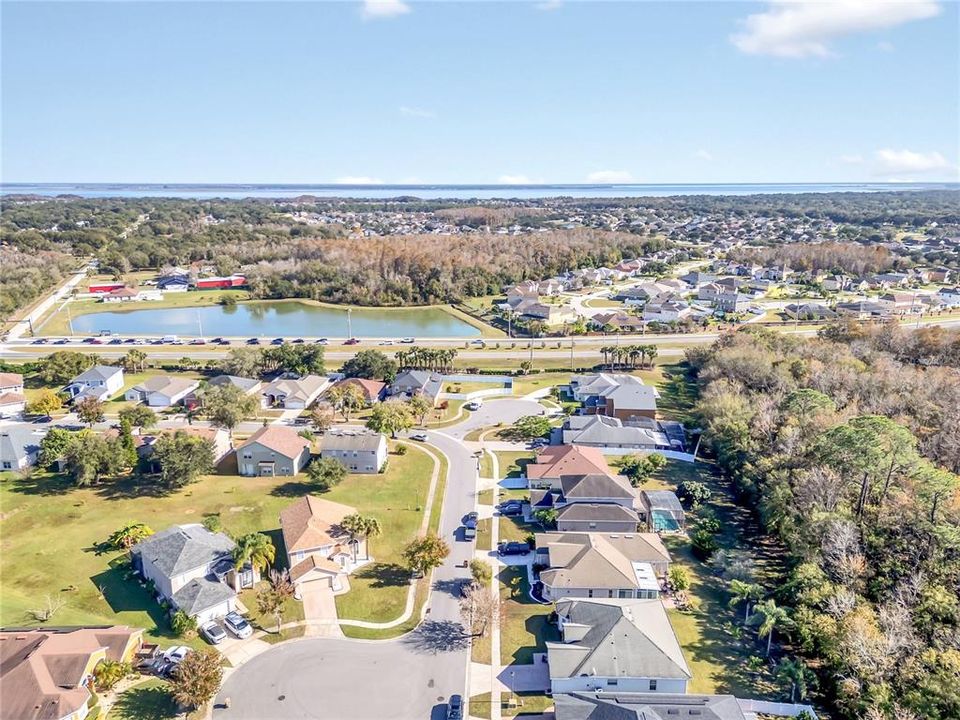 En Venta: $359,999 (3 camas, 2 baños, 1949 Pies cuadrados)