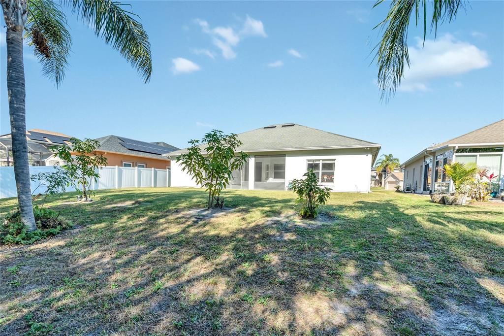 En Venta: $359,999 (3 camas, 2 baños, 1949 Pies cuadrados)