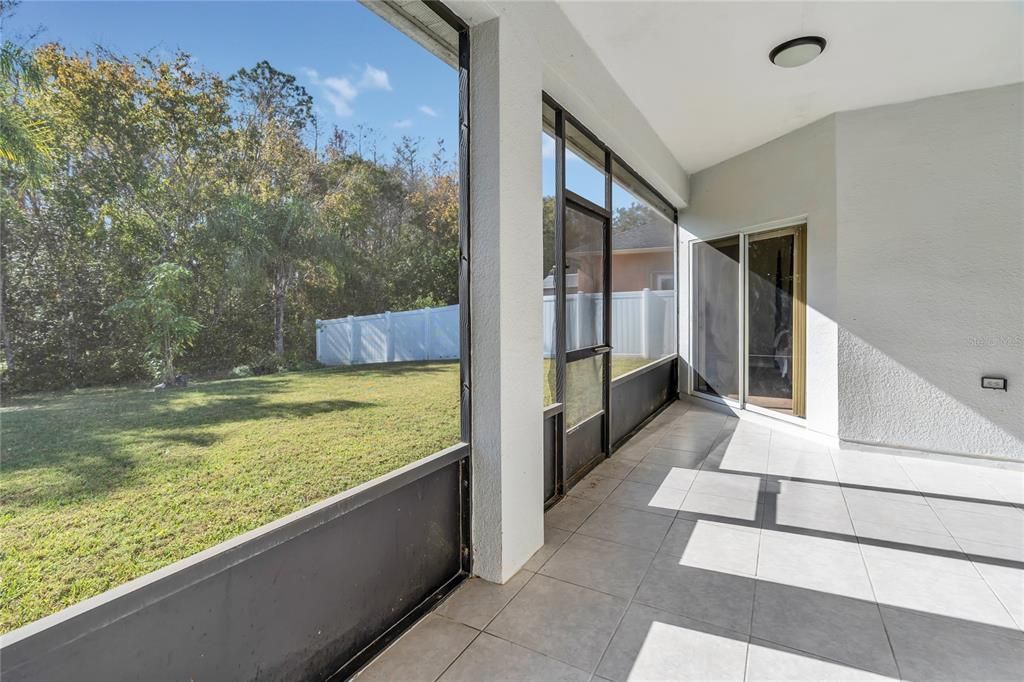 En Venta: $359,999 (3 camas, 2 baños, 1949 Pies cuadrados)