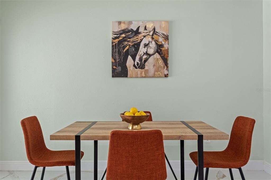 В аренду: $2,100 (2 спален, 1 ванн, 926 Квадратных фут)