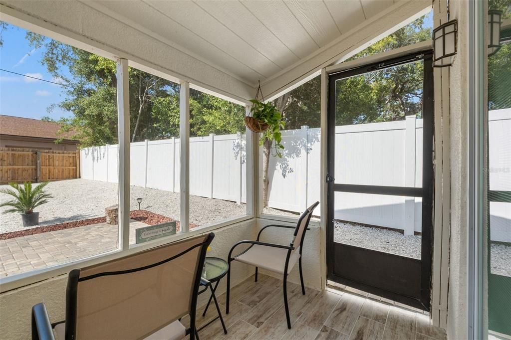 В аренду: $2,100 (2 спален, 1 ванн, 926 Квадратных фут)