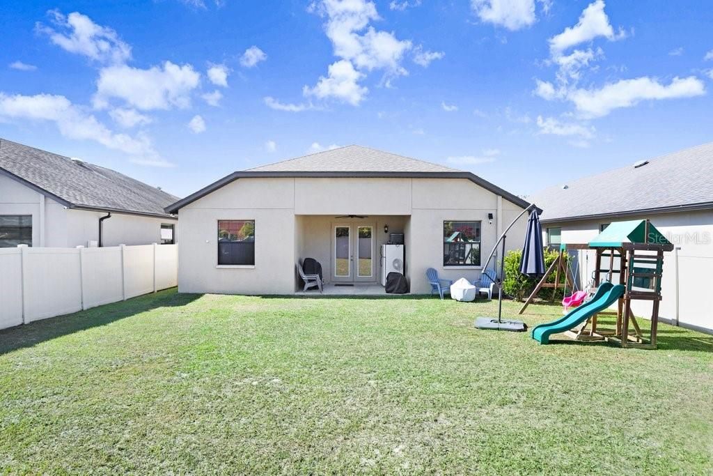 На продажу: $365,000 (3 спален, 2 ванн, 1638 Квадратных фут)