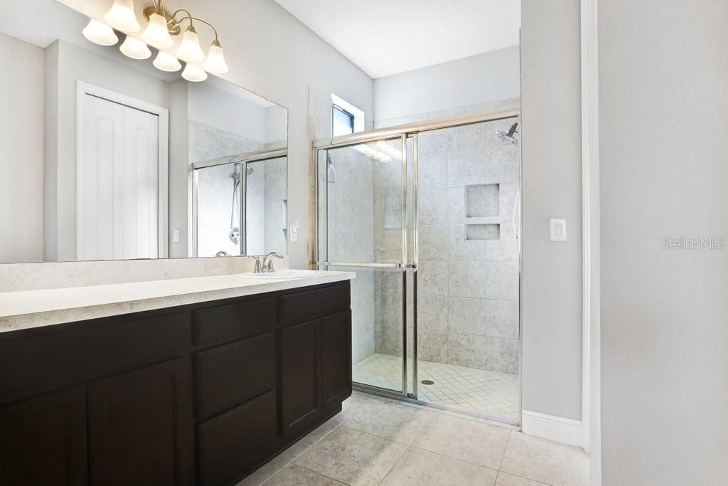 На продажу: $365,000 (3 спален, 2 ванн, 1638 Квадратных фут)