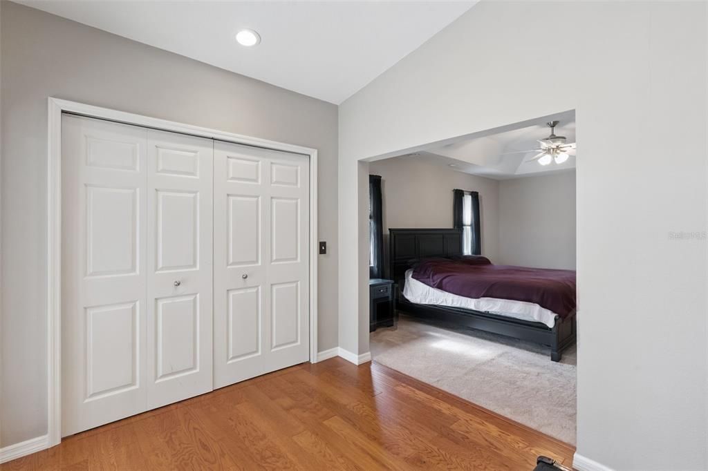 待售: $459,000 (3 贝兹, 2 浴室, 2428 平方英尺)