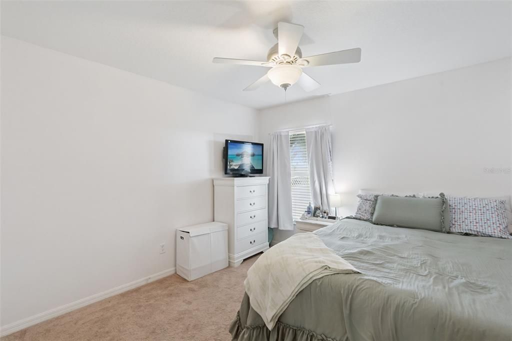 待售: $459,000 (3 贝兹, 2 浴室, 2428 平方英尺)