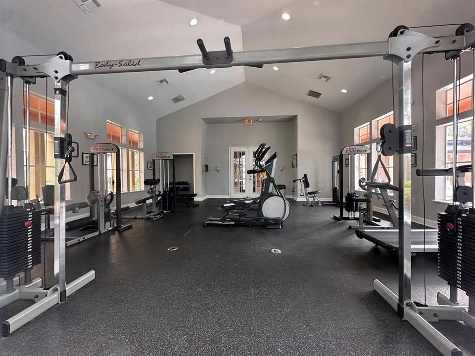 出租: $1,750 (2 贝兹, 2 浴室, 1344 平方英尺)