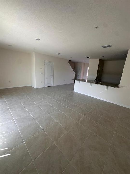 В аренду: $2,150 (3 спален, 2 ванн, 1845 Квадратных фут)