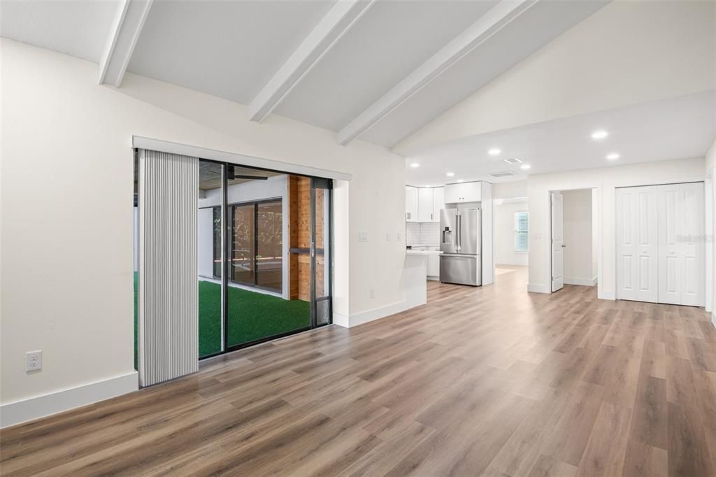 В аренду: $3,700 (4 спален, 2 ванн, 2051 Квадратных фут)