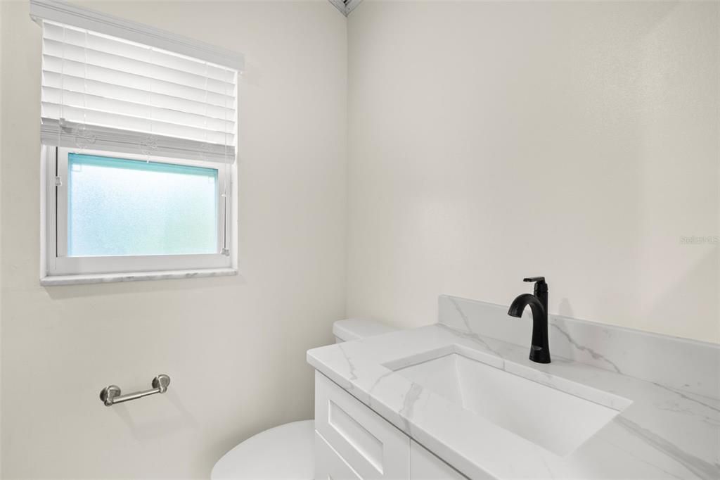 В аренду: $3,700 (4 спален, 2 ванн, 2051 Квадратных фут)