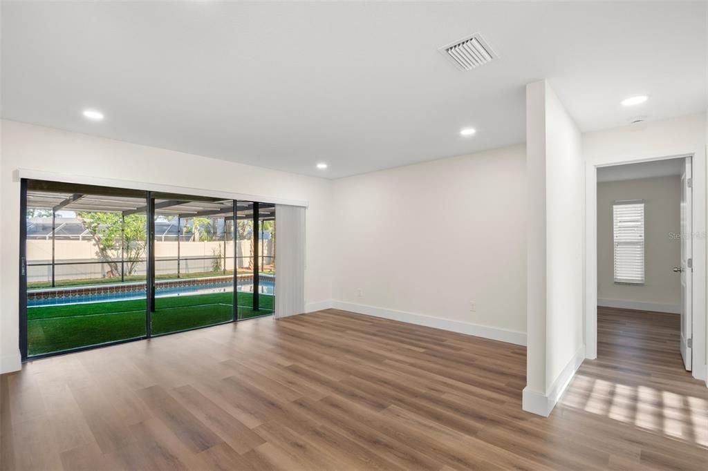 В аренду: $3,700 (4 спален, 2 ванн, 2051 Квадратных фут)