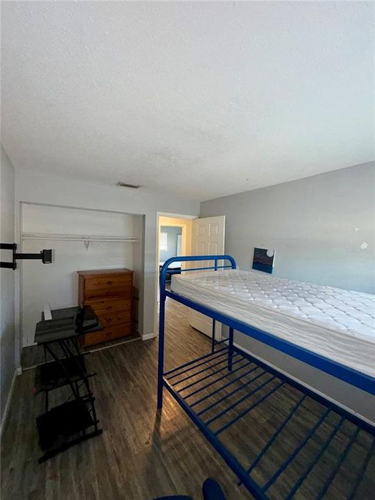 En Renta: $2,490 (3 camas, 2 baños, 1111 Pies cuadrados)