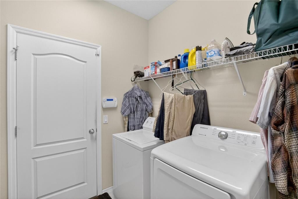 En Venta: $305,000 (3 camas, 2 baños, 1634 Pies cuadrados)