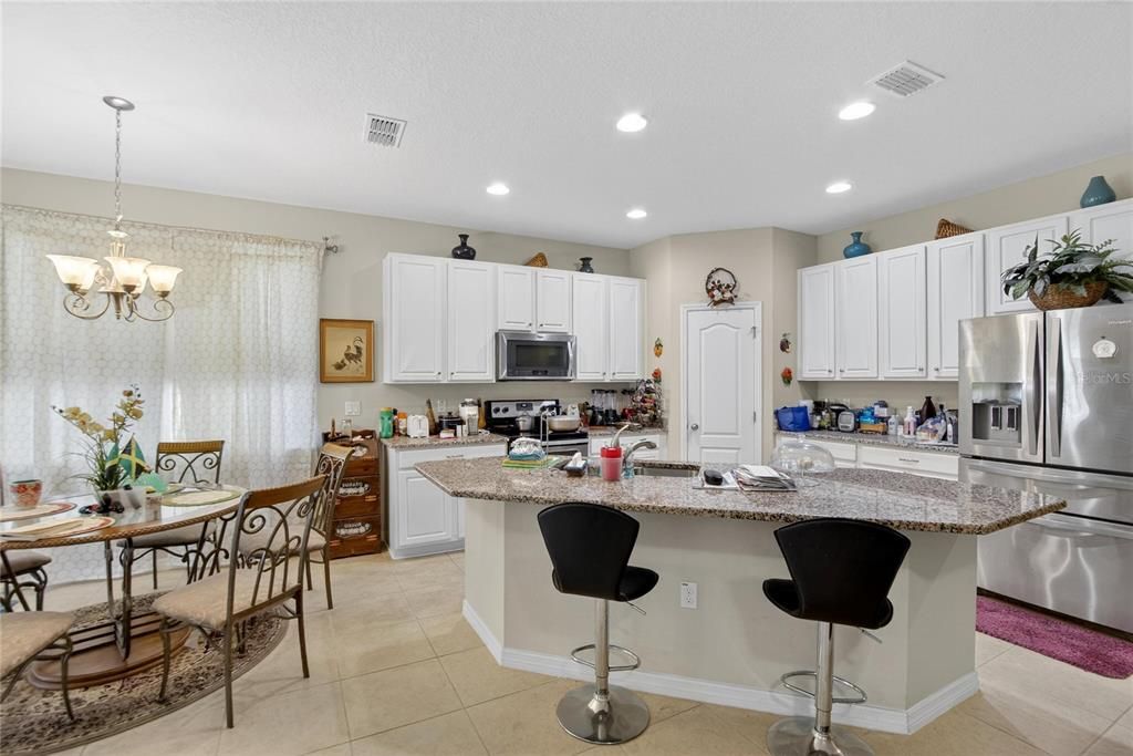 En Venta: $305,000 (3 camas, 2 baños, 1634 Pies cuadrados)