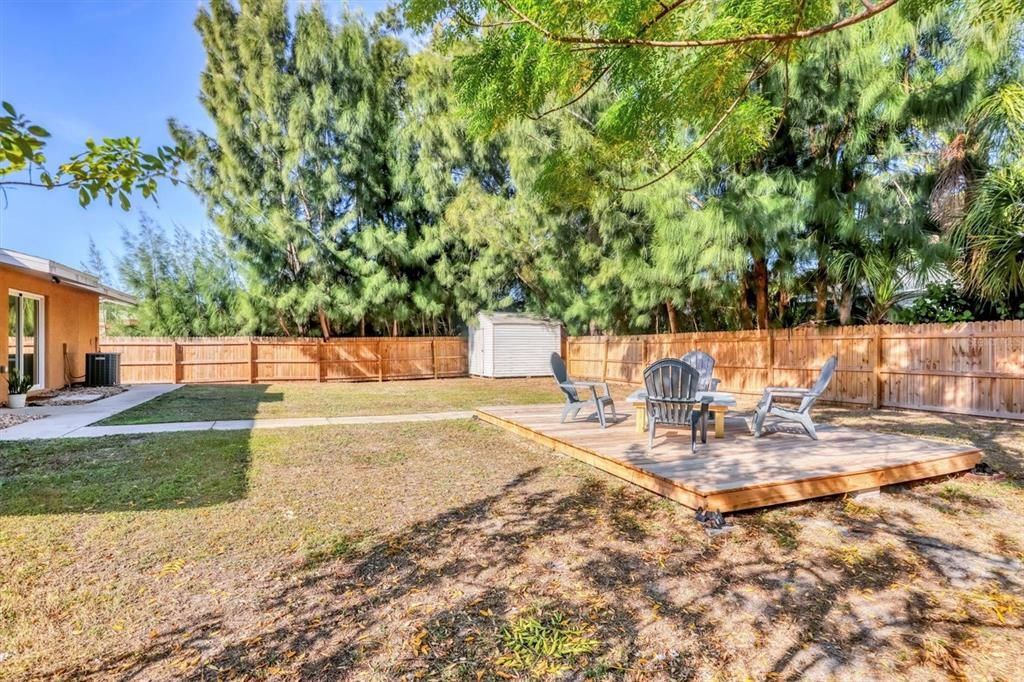 For Sale: $425,000 (3 beds, 2 baths, 1170 Square Feet)