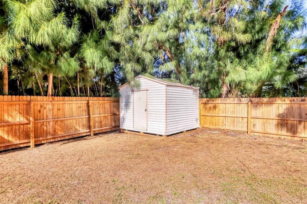 For Sale: $425,000 (3 beds, 2 baths, 1170 Square Feet)