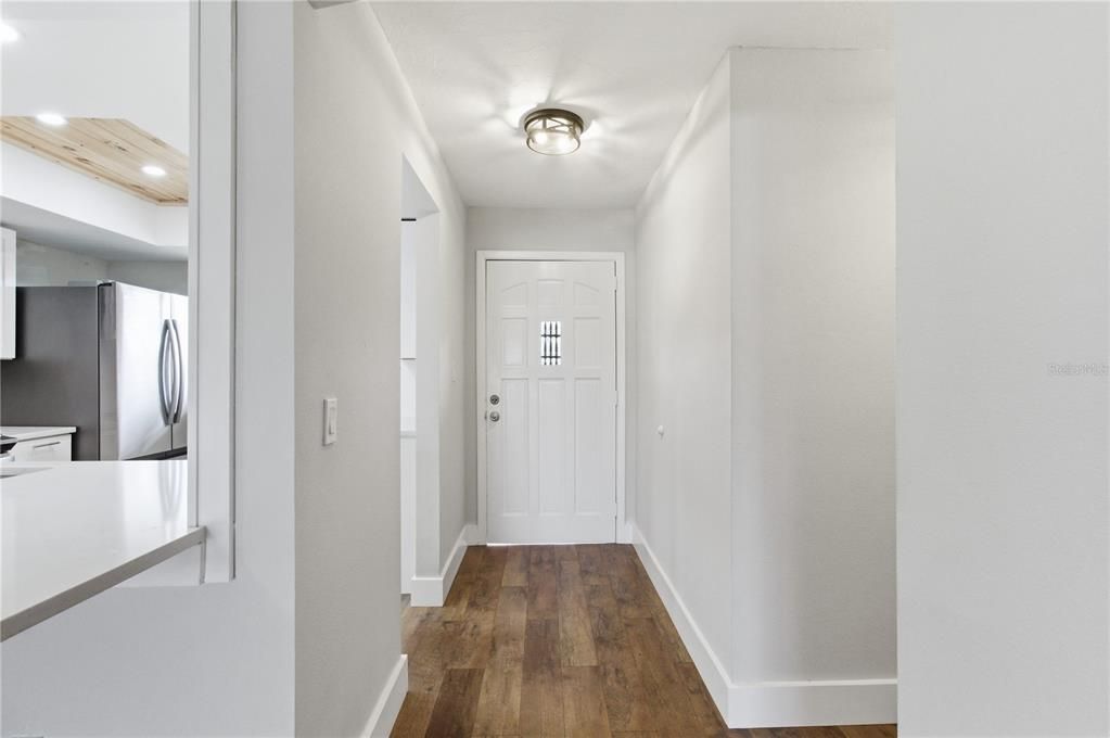 待售: $193,849 (2 贝兹, 2 浴室, 977 平方英尺)