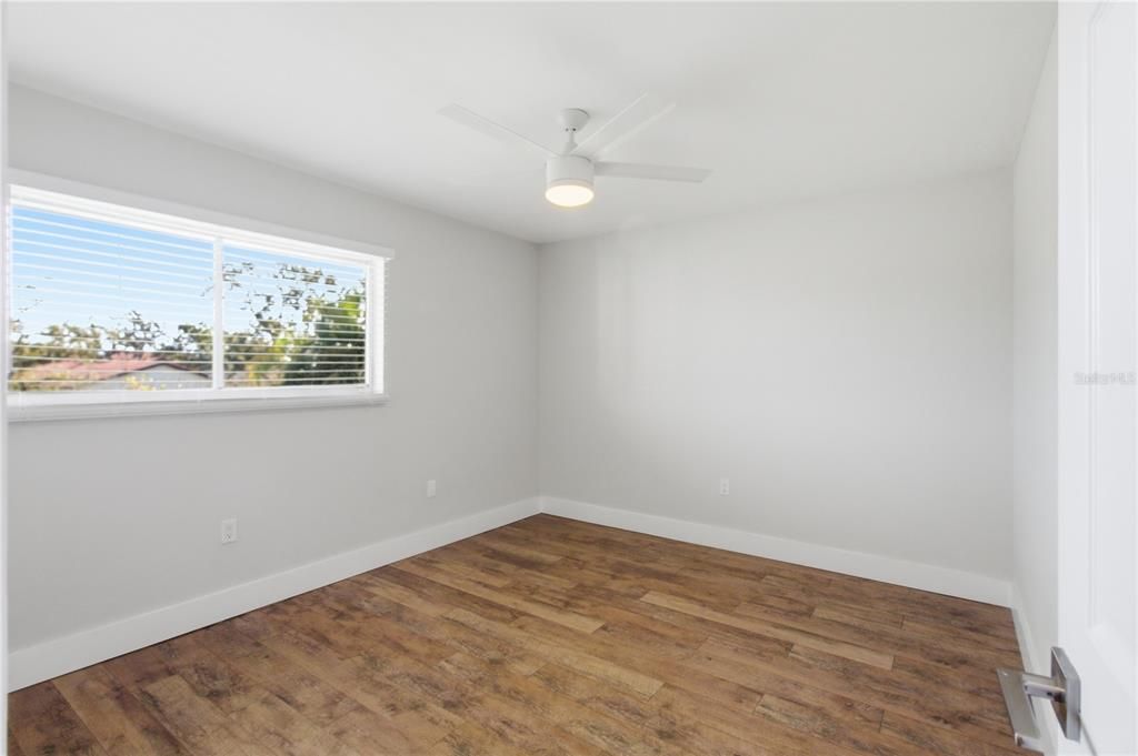 待售: $193,849 (2 贝兹, 2 浴室, 977 平方英尺)