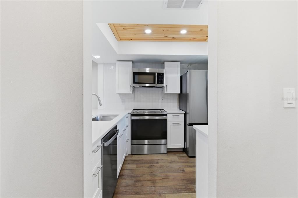 待售: $193,849 (2 贝兹, 2 浴室, 977 平方英尺)