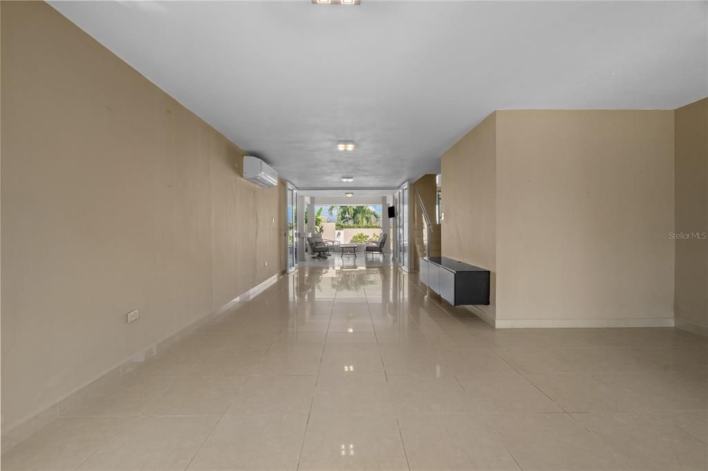 На продажу: $975,000 (4 спален, 4 ванн, 3569 Квадратных фут)