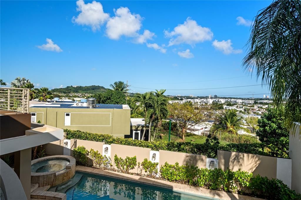 На продажу: $975,000 (4 спален, 4 ванн, 3569 Квадратных фут)