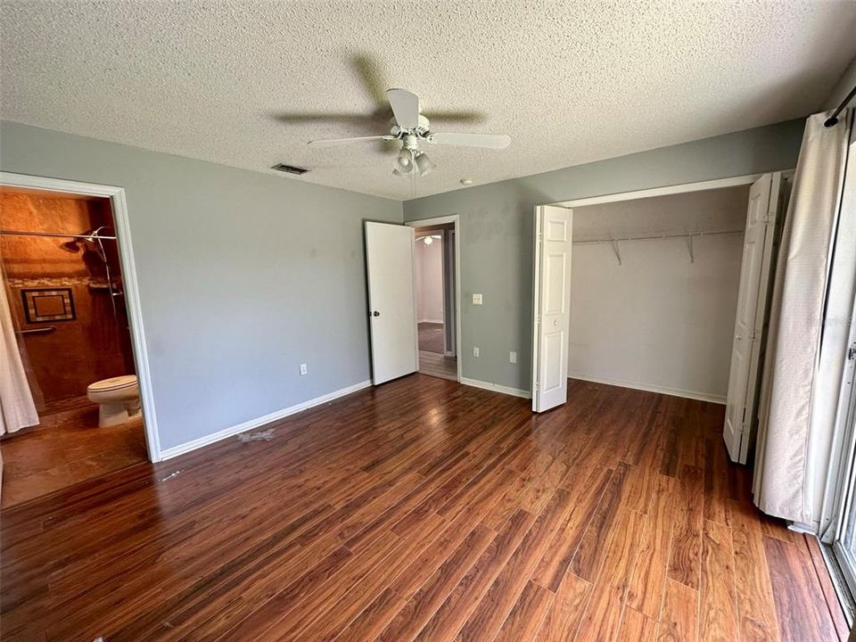 На продажу: $349,990 (3 спален, 2 ванн, 1158 Квадратных фут)