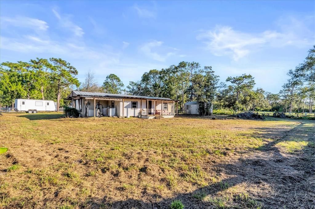 For Sale: $285,000 (3 beds, 1 baths, 992 Square Feet)