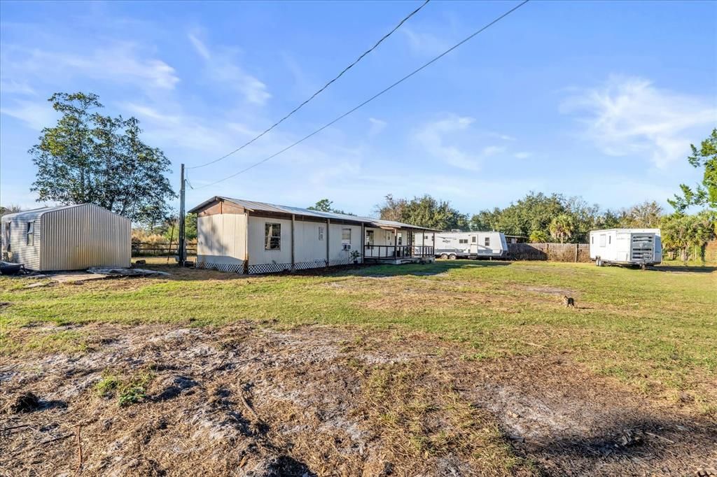 For Sale: $285,000 (3 beds, 1 baths, 992 Square Feet)