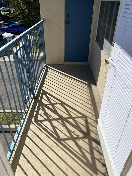 For Sale: $138,000 (1 beds, 1 baths, 678 Square Feet)