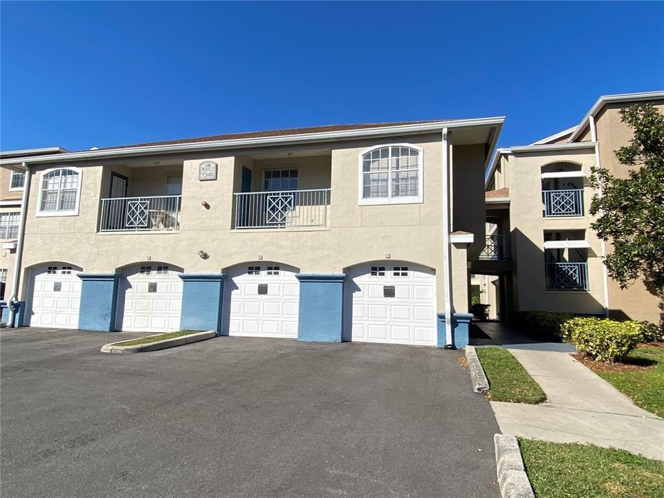 For Sale: $138,000 (1 beds, 1 baths, 678 Square Feet)