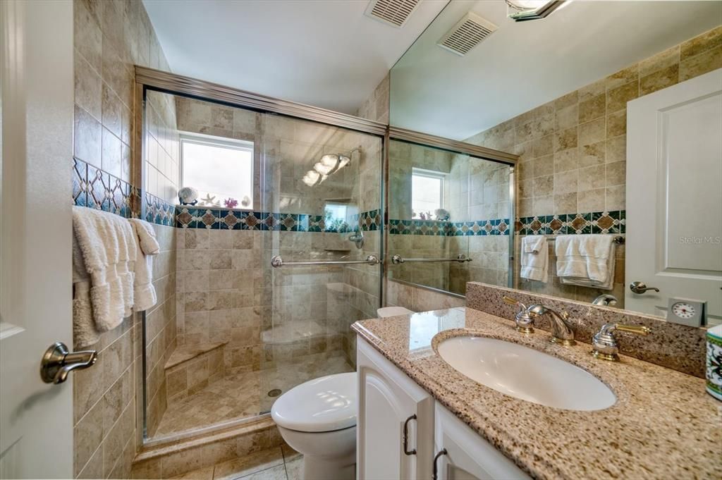 For Sale: $329,000 (2 beds, 2 baths, 1396 Square Feet)