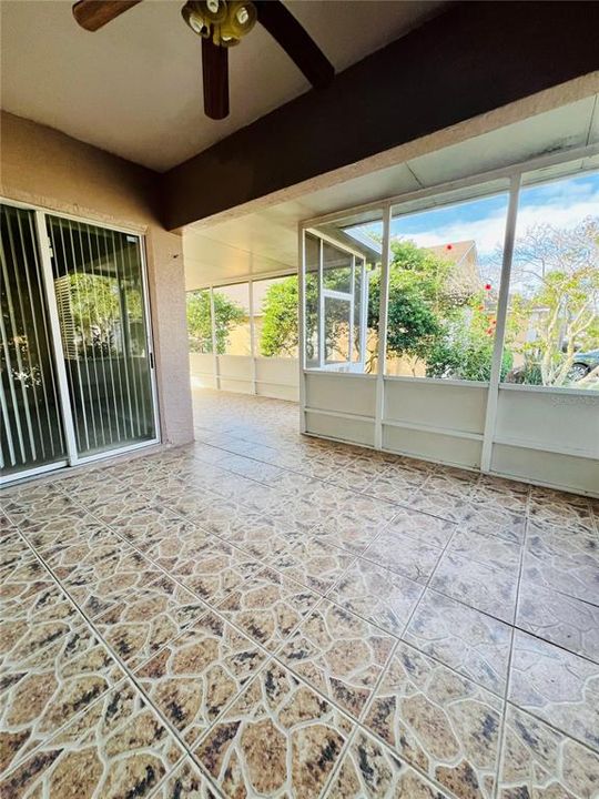 待售: $459,900 (3 贝兹, 2 浴室, 1992 平方英尺)