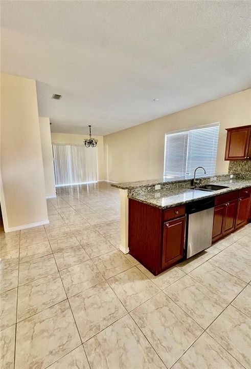 待售: $459,900 (3 贝兹, 2 浴室, 1992 平方英尺)