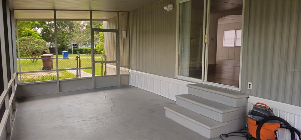 На продажу: $199,000 (3 спален, 2 ванн, 1104 Квадратных фут)