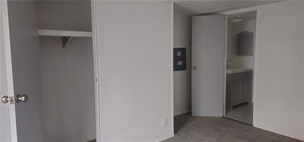 На продажу: $199,000 (3 спален, 2 ванн, 1104 Квадратных фут)