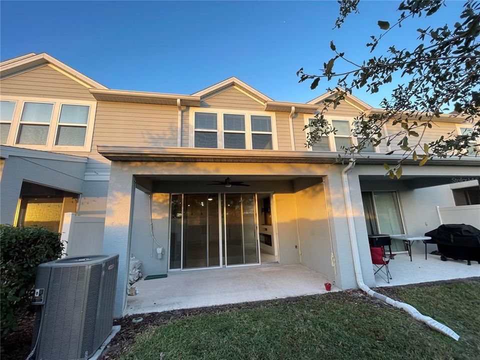 出租: $2,500 (3 贝兹, 2 浴室, 1717 平方英尺)