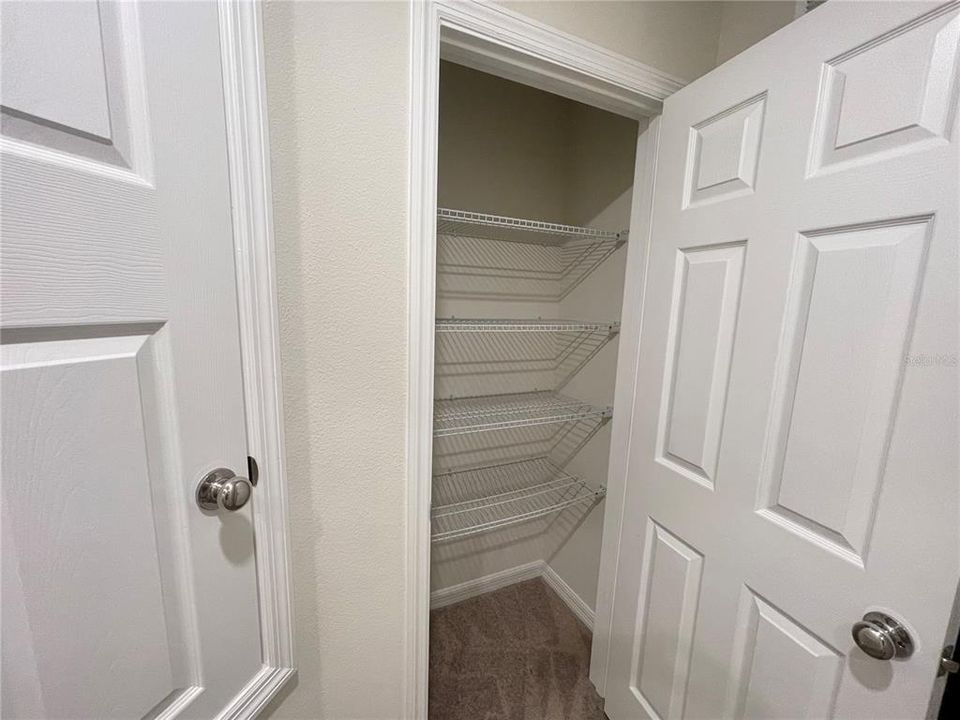 出租: $2,500 (3 贝兹, 2 浴室, 1717 平方英尺)