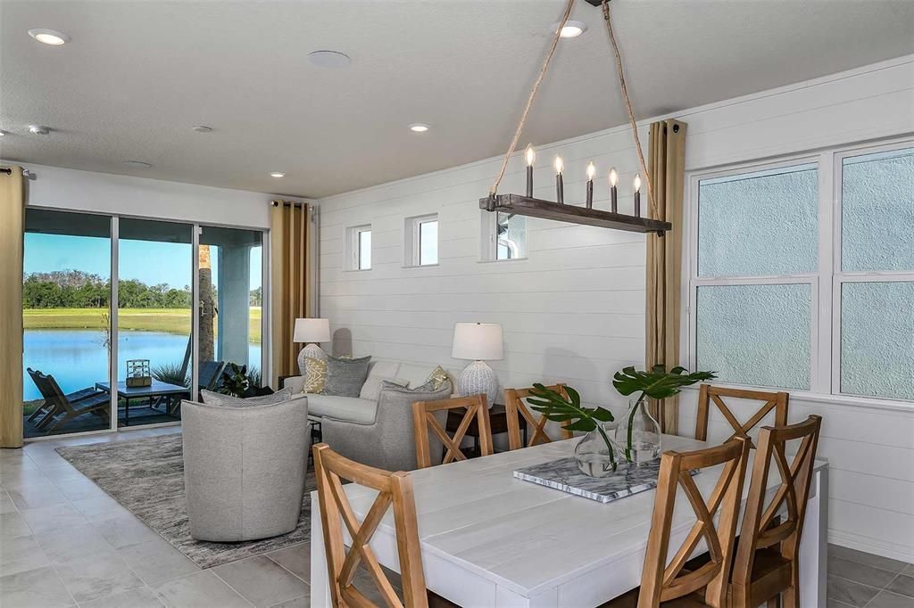 En Venta: $389,096 (2 camas, 2 baños, 1579 Pies cuadrados)