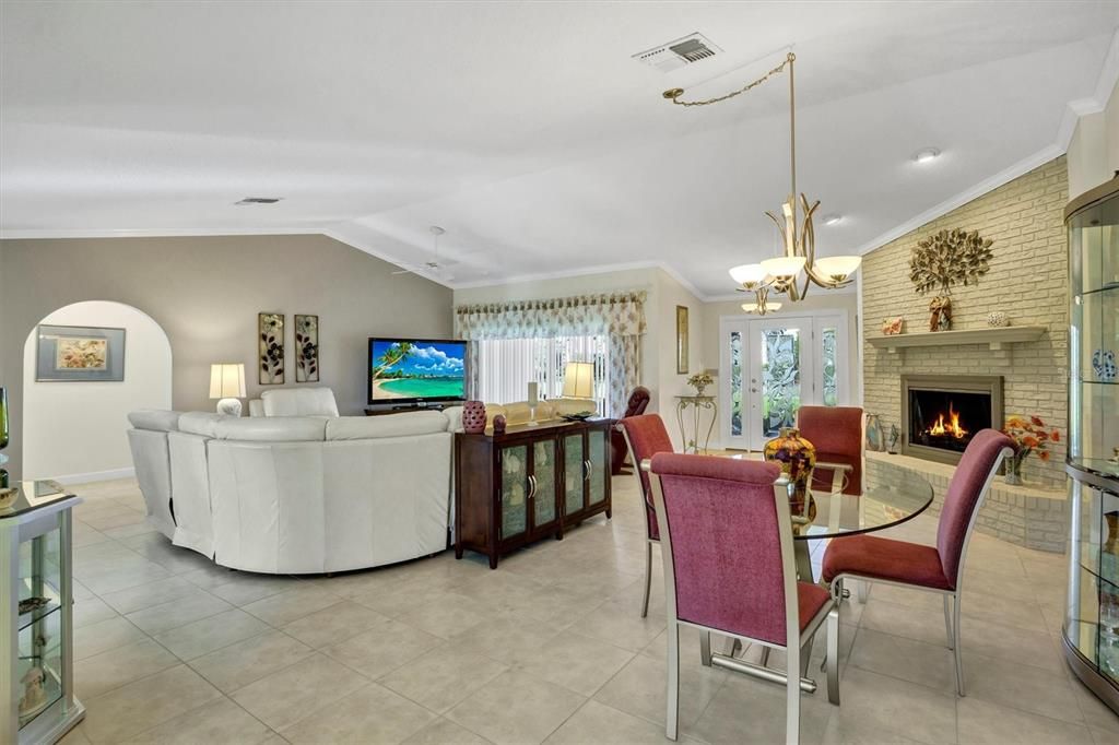 На продажу: $459,000 (3 спален, 2 ванн, 2249 Квадратных фут)