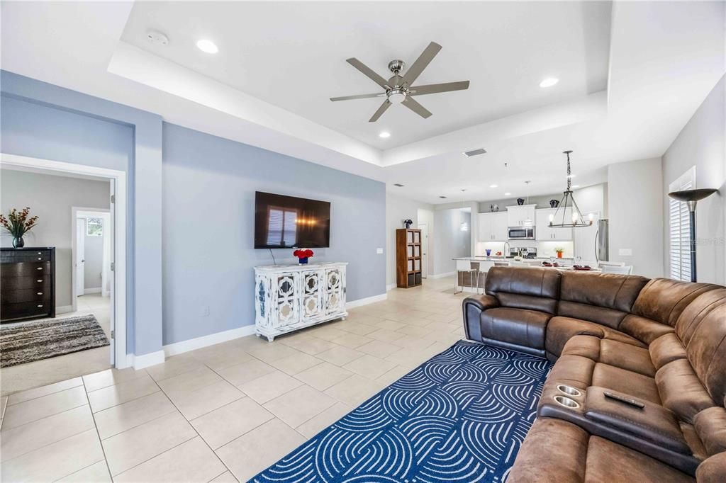 For Sale: $399,900 (3 beds, 2 baths, 1812 Square Feet)