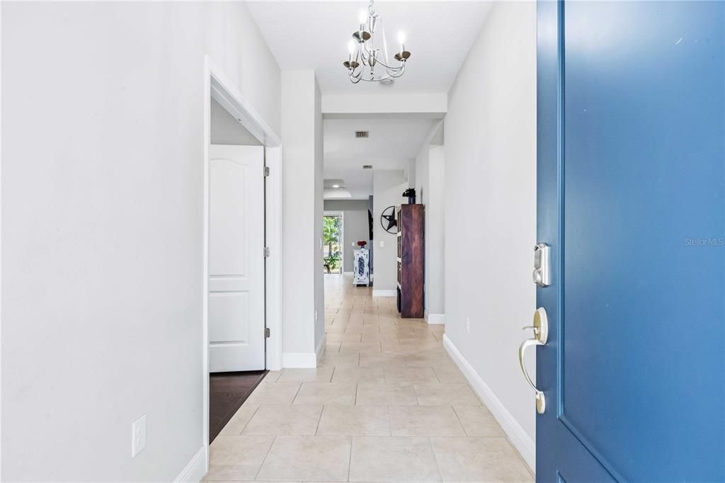 For Sale: $399,900 (3 beds, 2 baths, 1812 Square Feet)