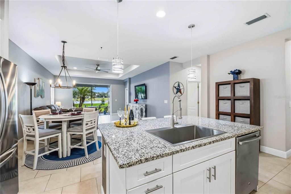 For Sale: $399,900 (3 beds, 2 baths, 1812 Square Feet)